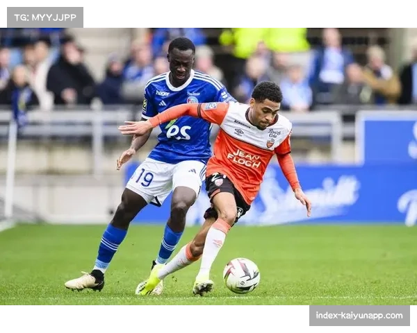 布雷斯特客场逼平里尔 防守韧性成为抢分关键因素